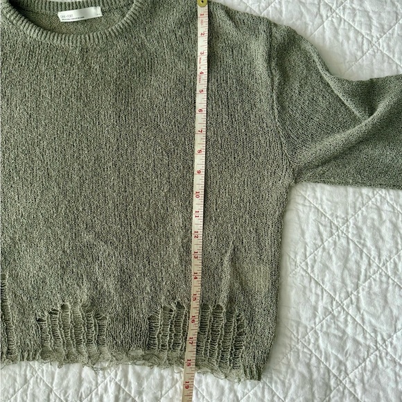 NWOT OAK + FORT Olive Green Crew Neck Sweater Soft Texture - Picture 11 of 11